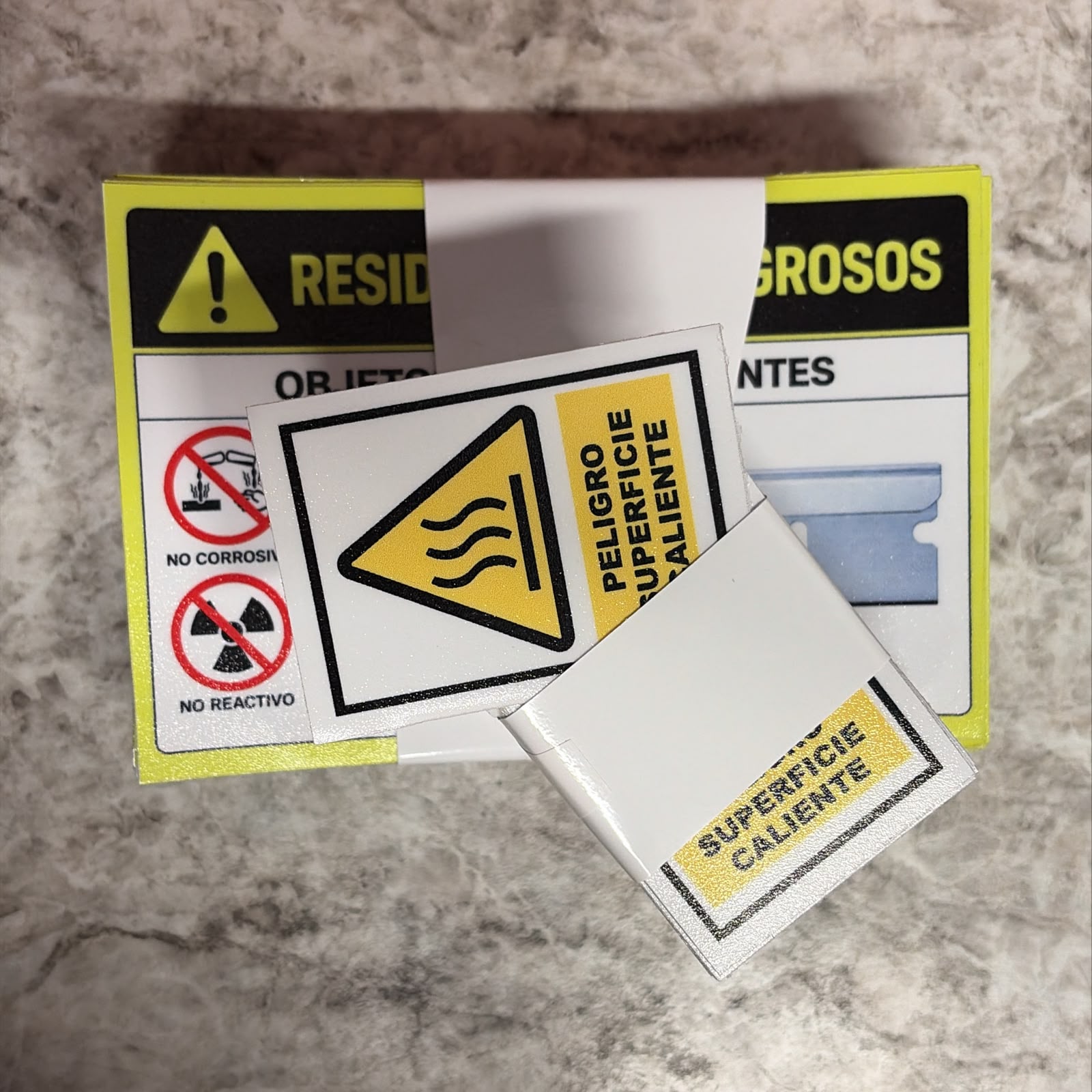 Etiquetas antideslizantes